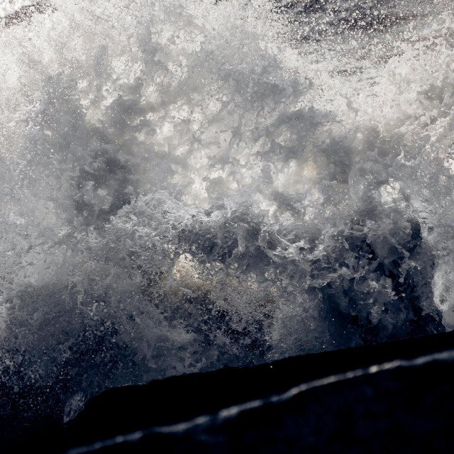 Plimni val, Ilustrativna fotografija