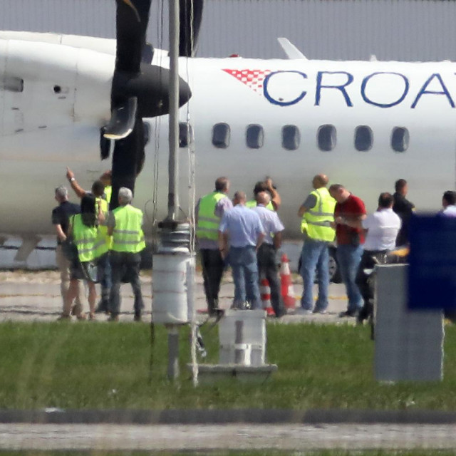 Avion Croatia Airlinesa koji je sinoć iz Zagreba sletio na pistu Međunarodnog aerodroma u Sarajevu