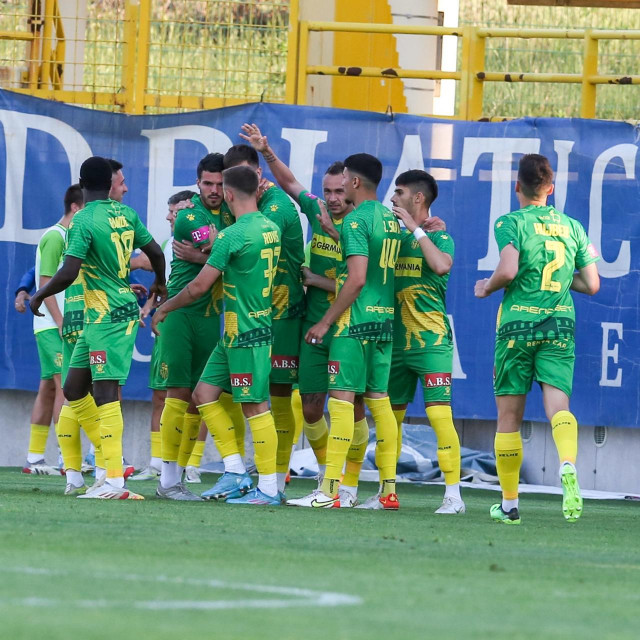 Nogometaši Istre ostali bez zajedničkog obroka