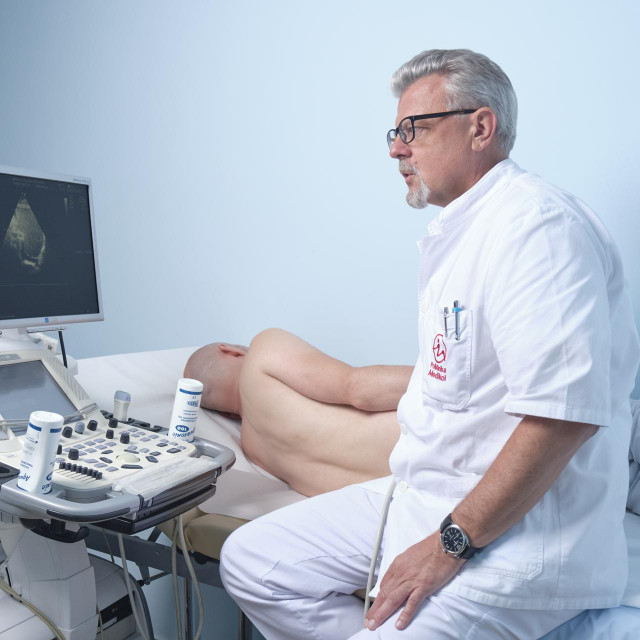 prof.dr.sc. Hrvoje Pintarić, dr.med.spec. interne medicine