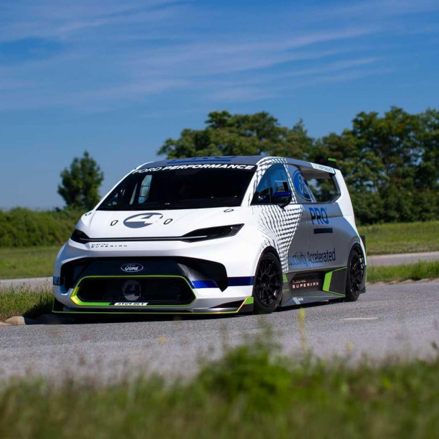 2022. Ford Electric Supervan