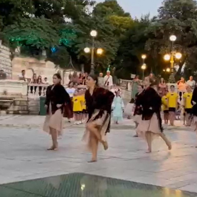 Ukrajinske mažoretkinje