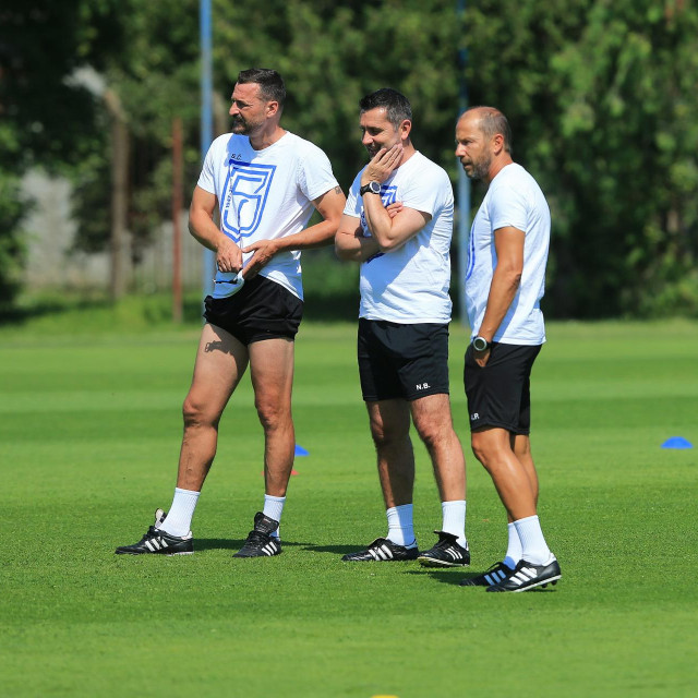 Nenad Bjelica sa stručnim stožerom