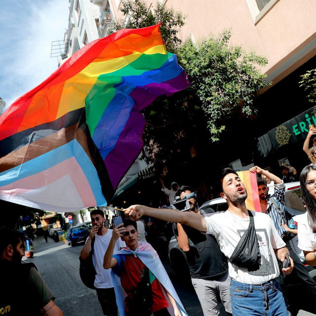 Povorka ponosa u Istanbulu