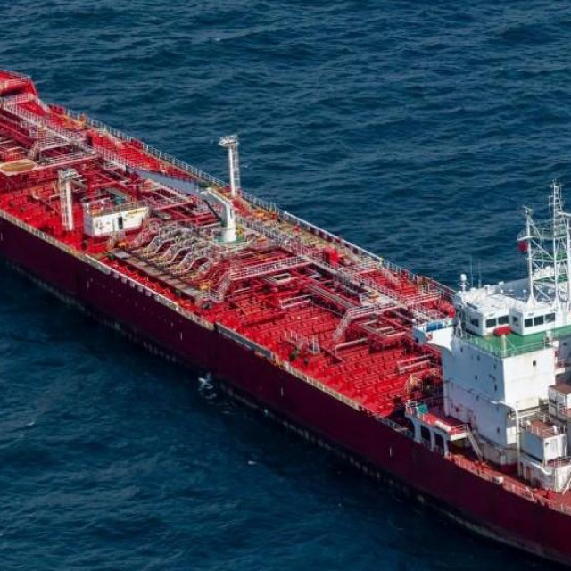 Tanker koji prevozi rusku naftu/Ilustracija