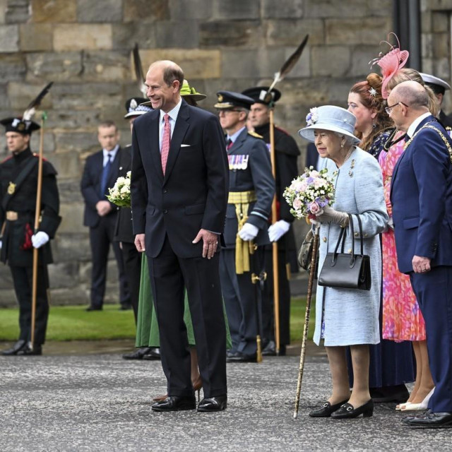 Princ Edward i kraljica Elizabeta II.