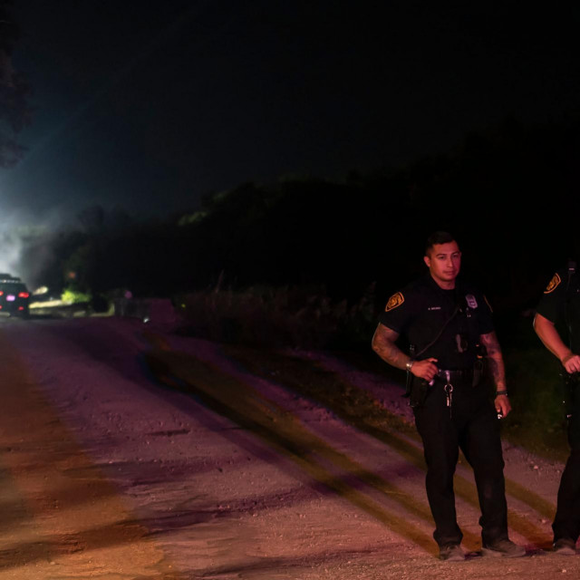 Policija osigurava mjesto stravičnog događaja