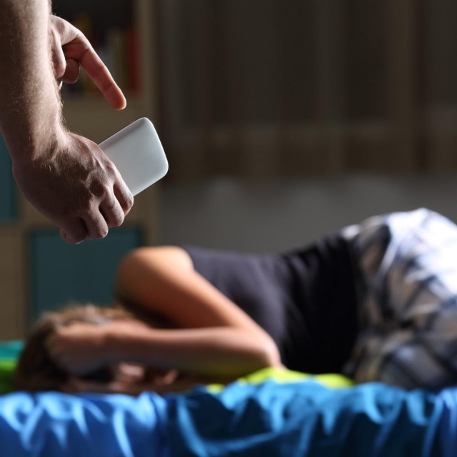 Ilustracija, snimanje mobitelom