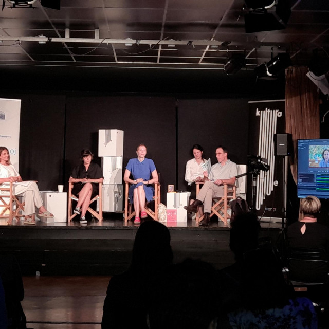 ”Kultura za uključivu i zelenu Europu” - Géraud Malard (Espace des arts, Francuska), Maria João Mota (Pele, Portugal), Tihana Bertek (K-zona /Voxfeminae), Petra Ljevak (Mediart International)