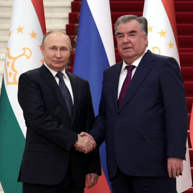 Vladimir Putin i Emomali Rahmon