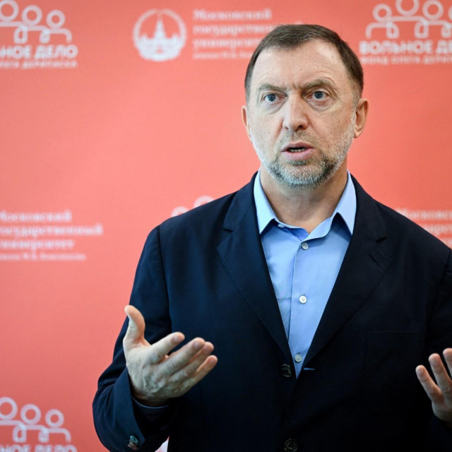 Oleg Deripaska na razgovoru s moskovskim novinarima