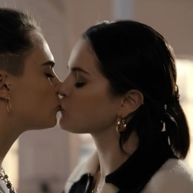 Selena Gomez i Cara Delevingne