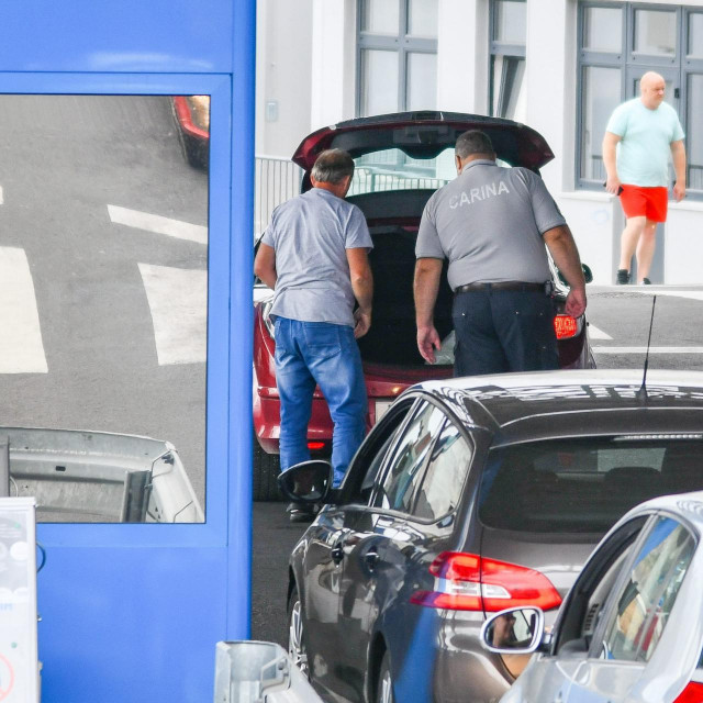 Granični prijelaz, ilustracija