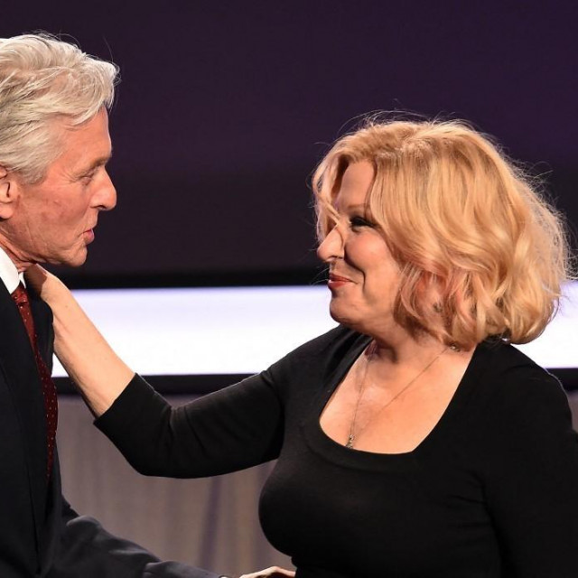 Bette Midler i Michael Douglas
