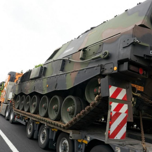 Prijevoz tenkova, Ilustrativna fotografija