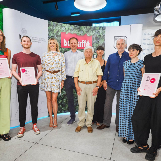 Dobitnici nagrade Moderna džezva; mentori Studija dizajna; predstavnici Barcaffe-a