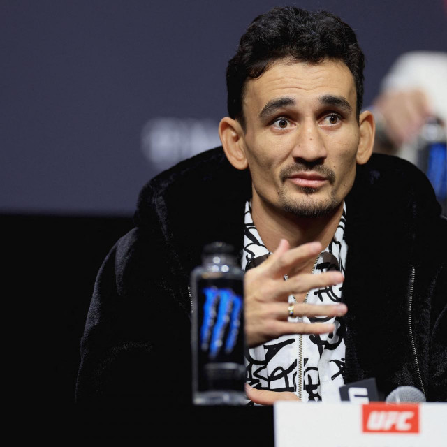 Max Holloway 