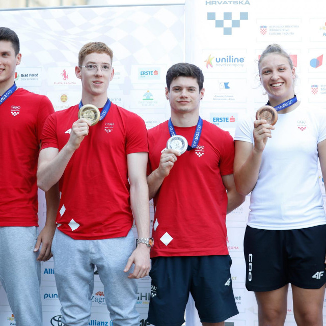 Luka Ban, Jakov Vlahek, Mateo Žugec, Petrunjela Pavić, Iva Oberan