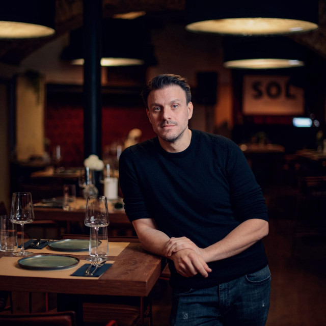 Zagreb, 240322.
Profiterol koje je napravio Mate Jankovic.