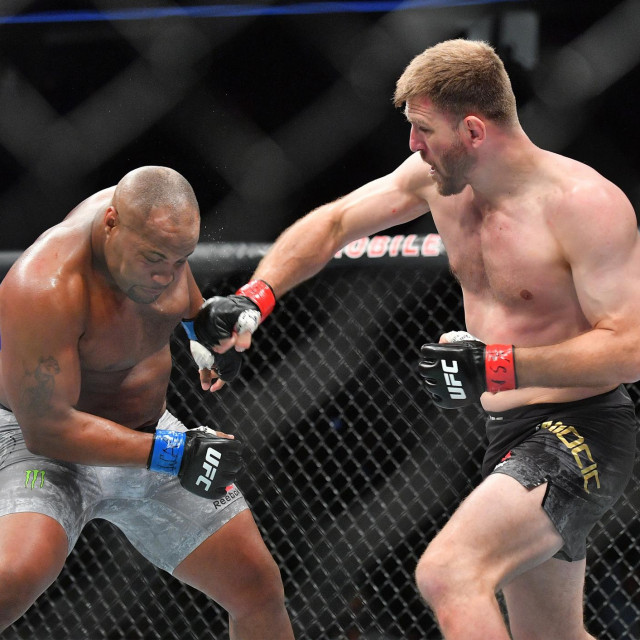 Stipe Mioćić vs Daniel Cormier