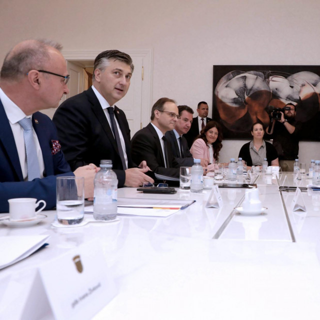 Andrej Plenković ugostio je zamjenika glavnog tajnika OECD-a Ulrika Vestergaarda Knudsena