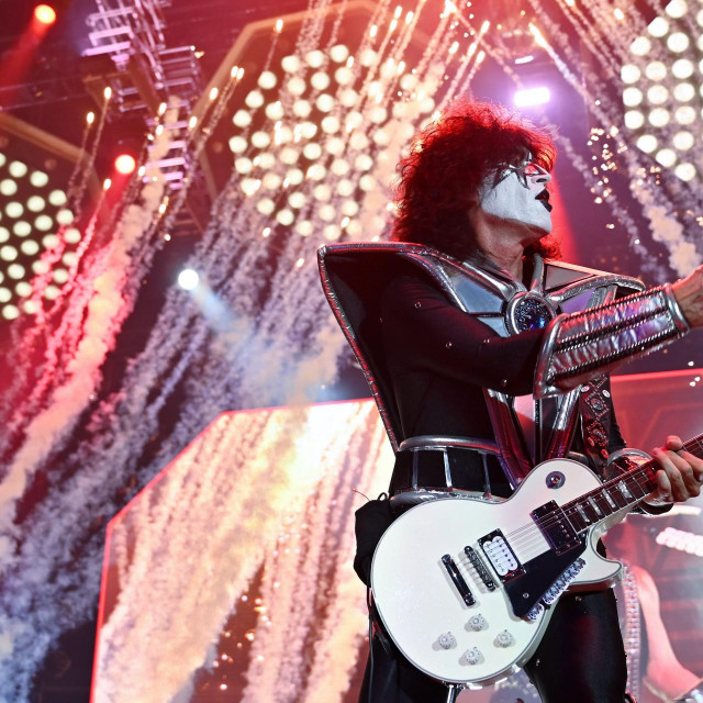 Koncert u Areni. Čuli smo, vidjeli i naučili što je to rock-spektakl