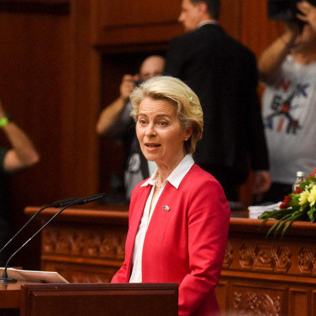 Ursula Von der Leyen pred zastupnicima makedonskog Sobranja