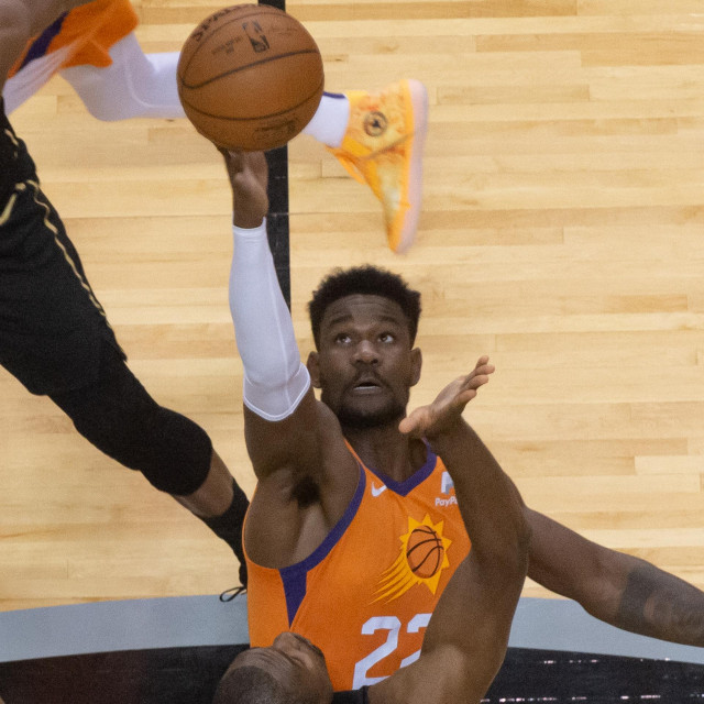 Deandre Ayton
