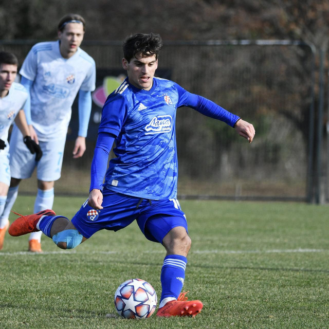 Neven Đurasek karijeru nastavlja u Šahtaru