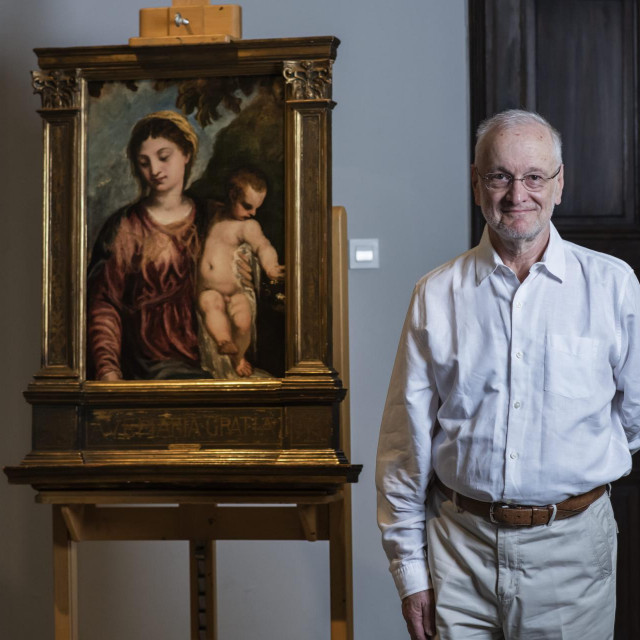 Americki Hrvat dr. Dinko Podrug i Nacionalna federacija kulturnih zaklada hrvatskih Amerikanaca (NFCAFC) donirali su Muzeju za umjetnost i obrt sliku Bogorodica s djetetom, remek djelo slavnog hrvatsko-talijanskog majstora Andrije Medulića Schiavonea.