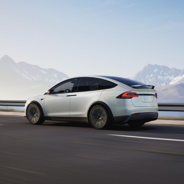 2022. Tesla Model X