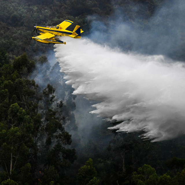 Gašenje požara kod Bustela na sjeveru Portugala
