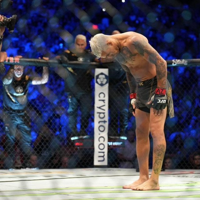 Charles Oliveira