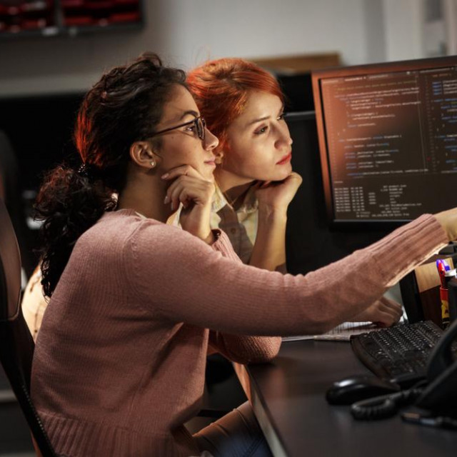 Samo pregled segmenta koda za blockchain platoforme developeri naplaćuju i do 15 tisuća dolara