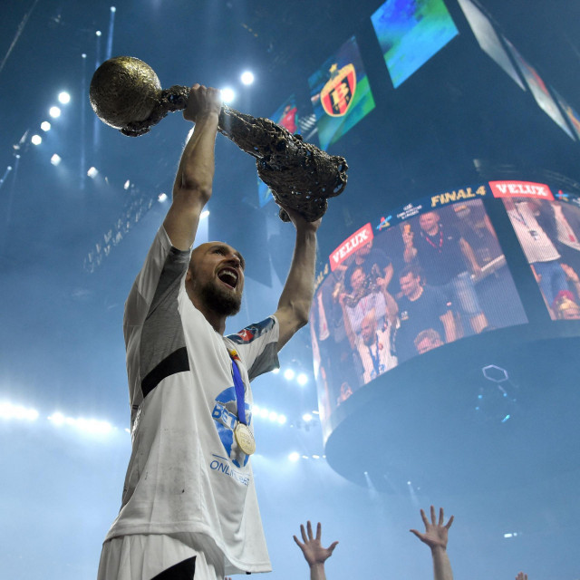 Timur Dibirov dok je nosio dres Vardara