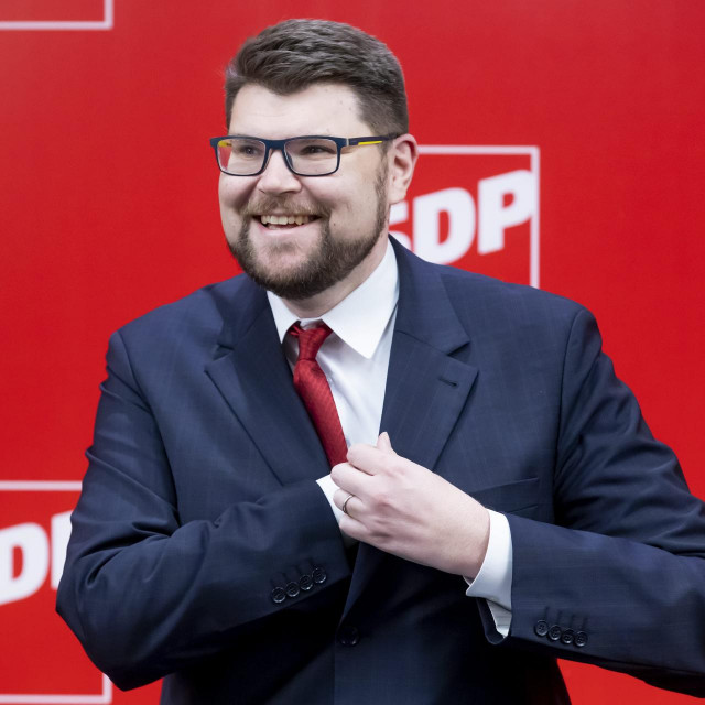 Peđa Grbin