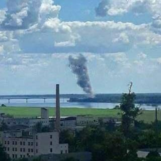 Dim u Hersonu, navodno je pogođen most Antonovski