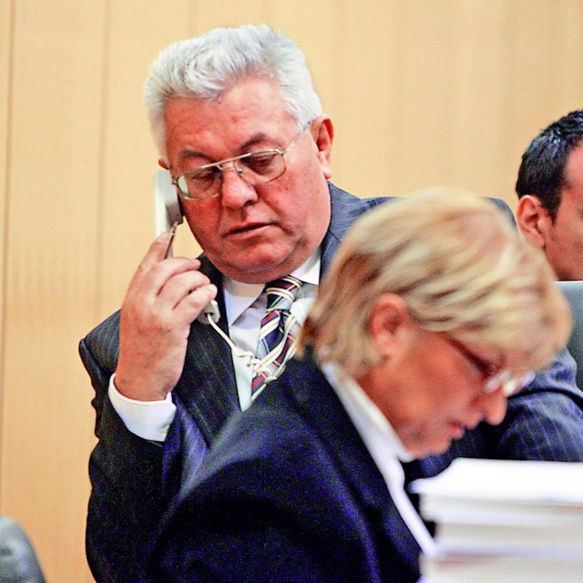 Luka Bebić prvi je, 1994. godine, iznio ideju o gradnji Pelješkog mosta