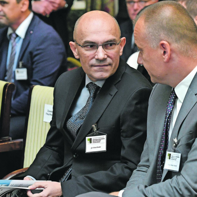 Od ravnatelja VSOA-e Ivice Kindera (lijevo) zatraženo je očitovanje