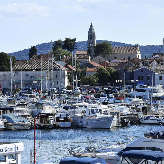 Marina Kornati, Biograd na Moru