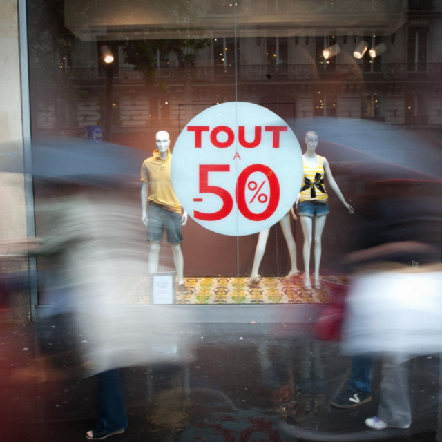 ”Apsurdno je vrata ostaviti otvorenima dok se prostor klimatizira”, rekla je ministrica Pannier-Runacher