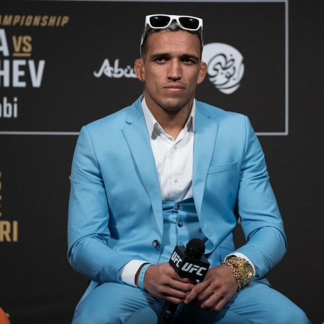 Charles Oliveira