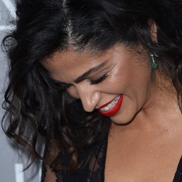 Camila Alves se na Instagramu našalila na račun odnosa svog supruga s hollywoodskom legendom Woodyjem Harrelsonom