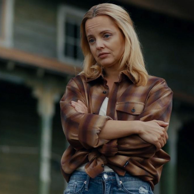 Mena Suvari