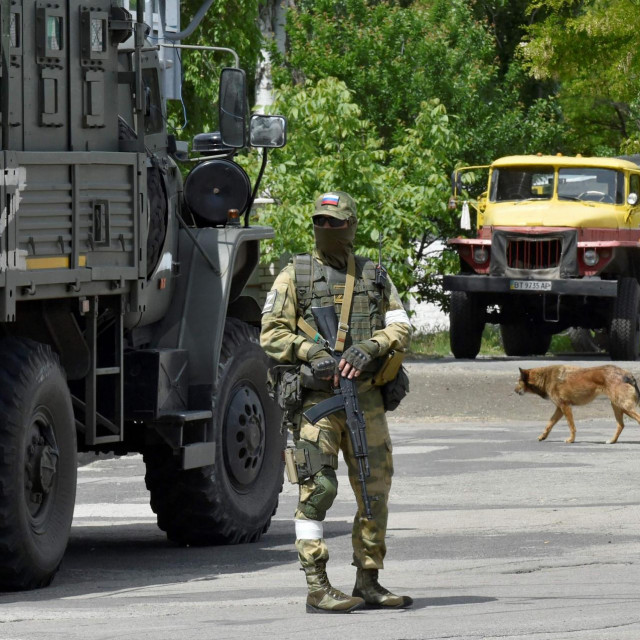 Ruski vojnici na ulicama Hersona