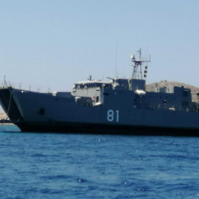 Nasukani ratni brod kod Kornata