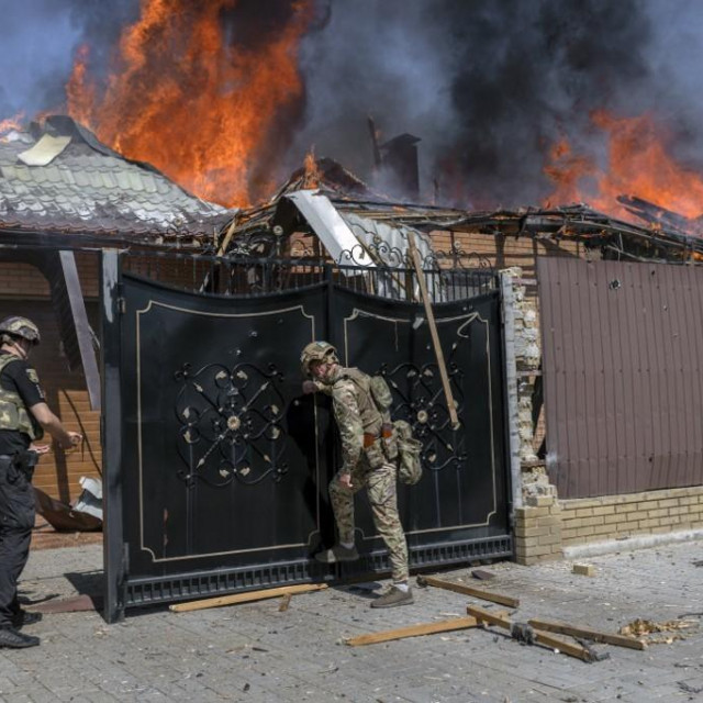 ukrajinski vojnici u istočnoj Ukrajini