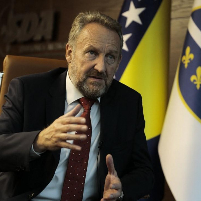 Bakir Izetbegović