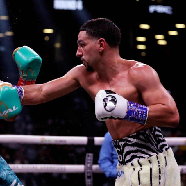Jose Benavidez Jr. vs. Danny Garcia
