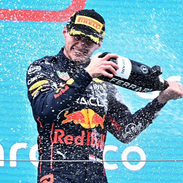 Max Verstappen je opet prvi